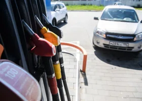 Челябинская область вошла в топ-10 регионов с самым дешевым бензином