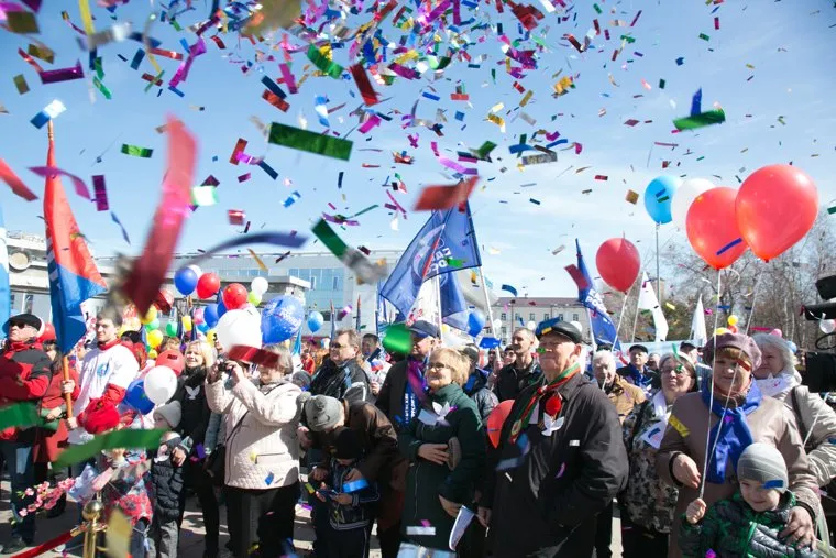 Первомайская демонстрация. Тюмень