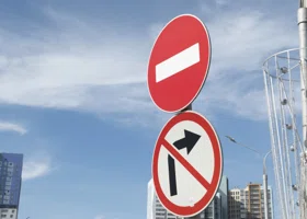 Переходы закроют: в Перми пешеходам придется переезжать на автобусе через оживленную трассу