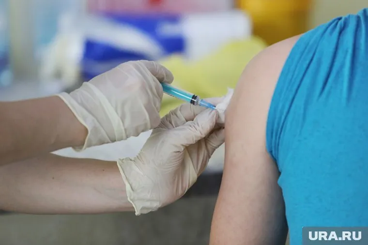 Прививки поставят дополнительно более 3,4 тысячам человек