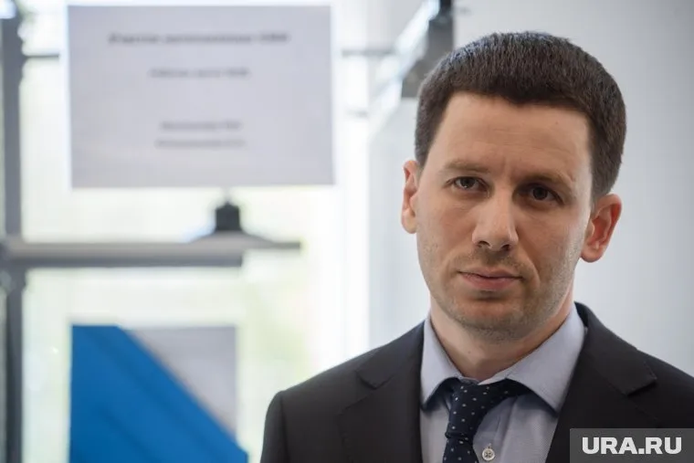 Гурарию предлагали другие вузы, однако согласования он не получил