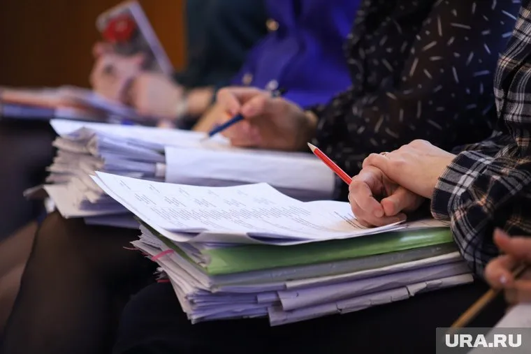 Шадринские депутаты будут голосование за вопросы из зала