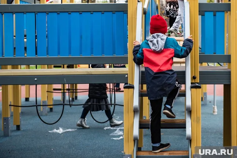 В администрации Сургута сообщили, что площадку отремонтируют за счет подрядчика