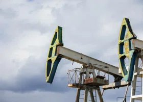 В ХМАО продолжают расти долги нефтяников в бюджет