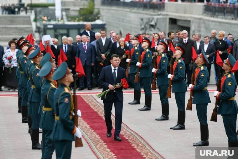 О прилете Куйвашева в Екатеринбург стало известно за полтора часа до начала церемоний