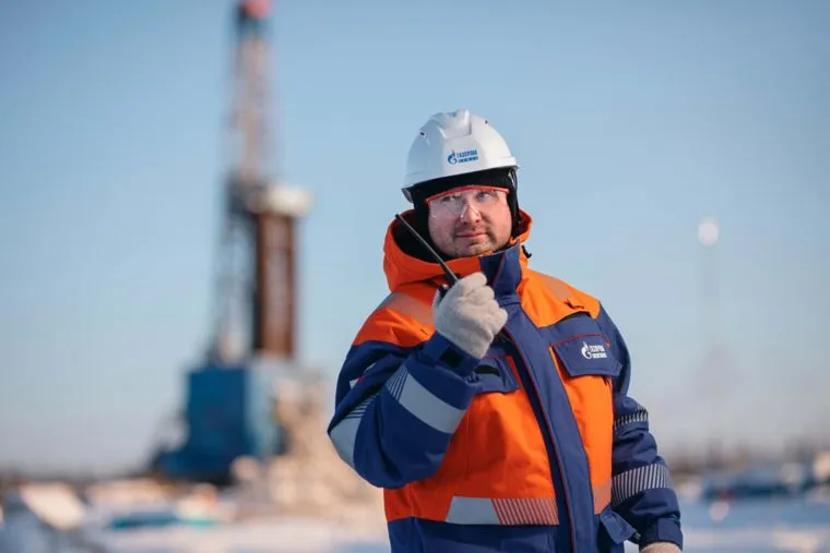 В ХМАО найдена крупная залежь нефти на Луговом месторождении 