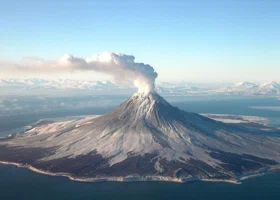 Женщина, упавшая при подъеме на вулкан на Камчатке, скончалась от полученных травм