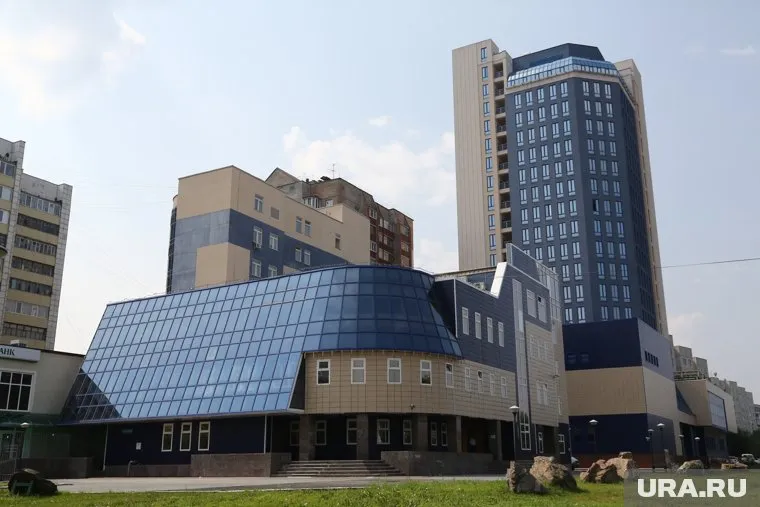 Чтобы сохранить компанию, руководству «СибНАЦа» придется продать свое здание