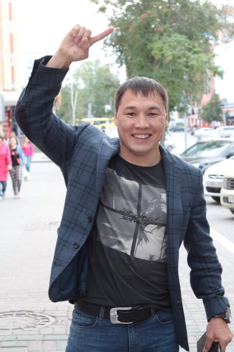 Руслан Проводников с интервью в Ханты-Мансийске
