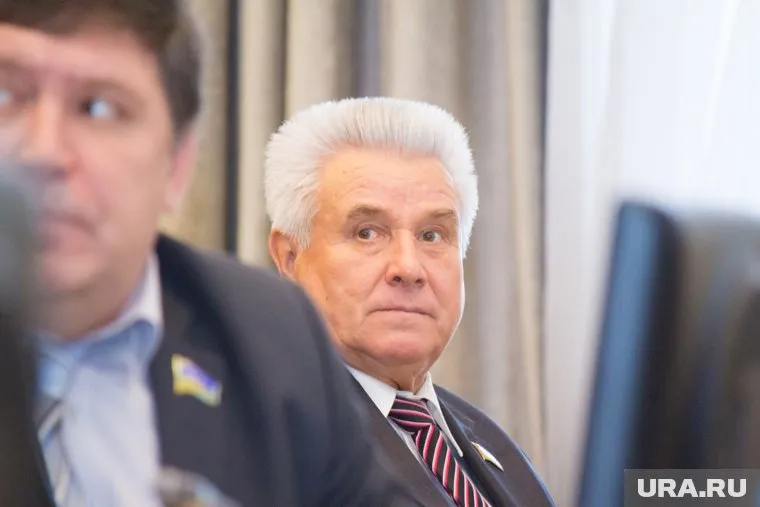 После отставки губернатора Филипенко Василий Сондыков остался на вторых ролях