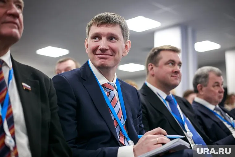 Авторы telegram-каналов теперь пытаются «уколоть» окружение Максима Решетникова