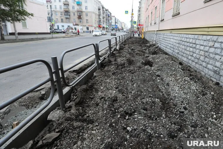 Тротуары планируют отремонтировать до конца строительного сезона (архивное фото)