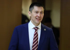 Кандидат наук, старожил полпредства: биография свердловского экс-министра, устроившегося в крупный холдинг