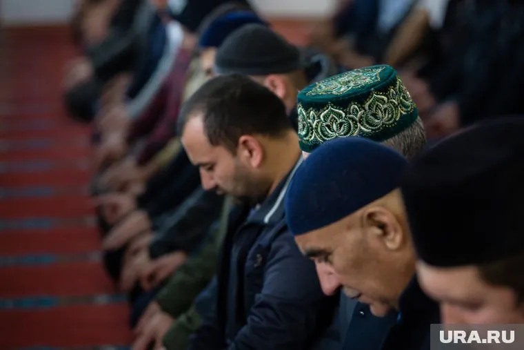 Верующие будут молиться дома