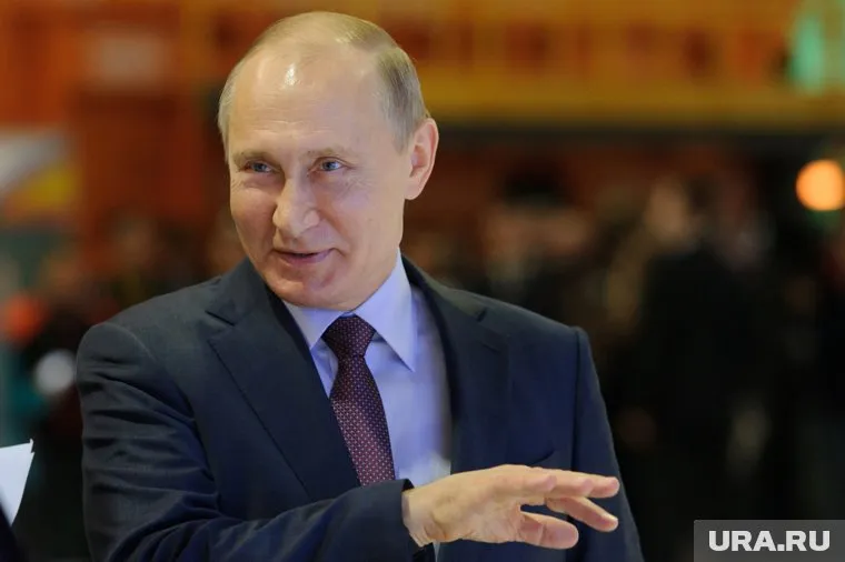 Рейтинг Владимира Путина за месяц снизился