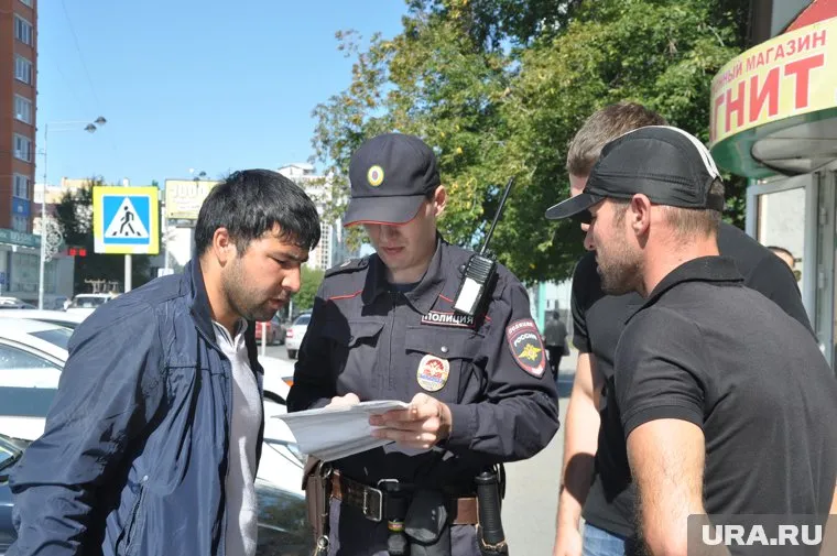 Розыск проводят СКР и сотрудники полиции (фото из архива)