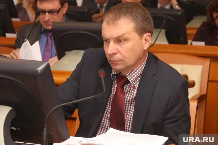 Андрей Потапов лично проверит состояние замусоренного земельного участка у "Синтеза"