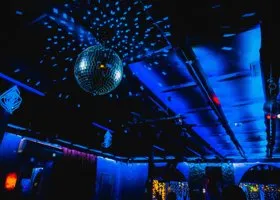 В Екатеринбурге продают билеты на закрытую вечеринку