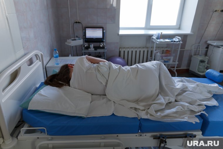 «Сказали сдвинуть ноги»: жительница ЯНАО столкнулась с хамским отношением в роддоме. Скрин