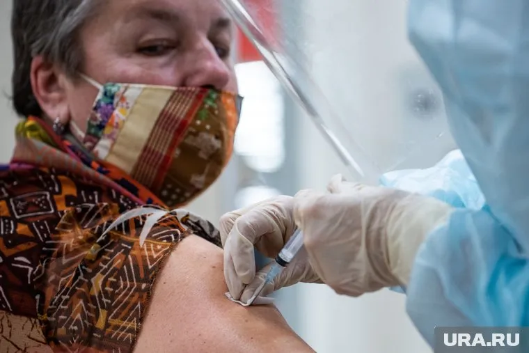 Свердловская область станет шестым или седьмым регионом, где введут принудительную вакцинацию