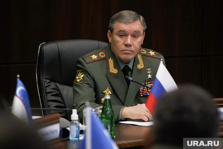 Валерий Герасимов работает по конспектам Михаила Кутузова, пишет Mysl Polska