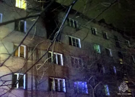 Два человека погибли в пожаре в многоэтажке в челябинском городе