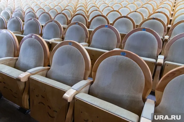 Сотрудники театра опасаются, что новые кресла будут напоминать сиденья провинциальных ДК
