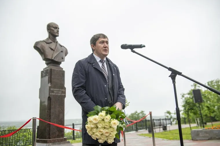 Открытие памятника великому князю Михаилу Александровичу Романову. Пермь