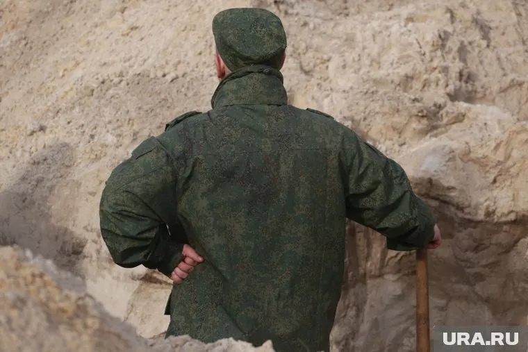 Солдат ВСУ заставляют писать рапорты о похоронах на позициях