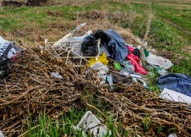 Тысячи тонн мусора вывезли с незаконной свалки после жалоб челябинцев