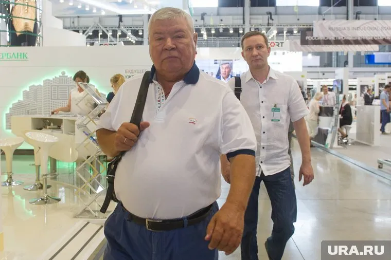 Пресс-служба предприятия готовит официальное сообщение о смерти Малых