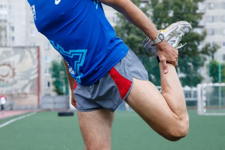 Пенсионеры занимающиеся бегом. Екатеринбург.