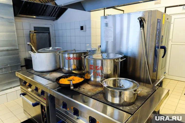 В настоящее время модернизировано семь пищеблоков