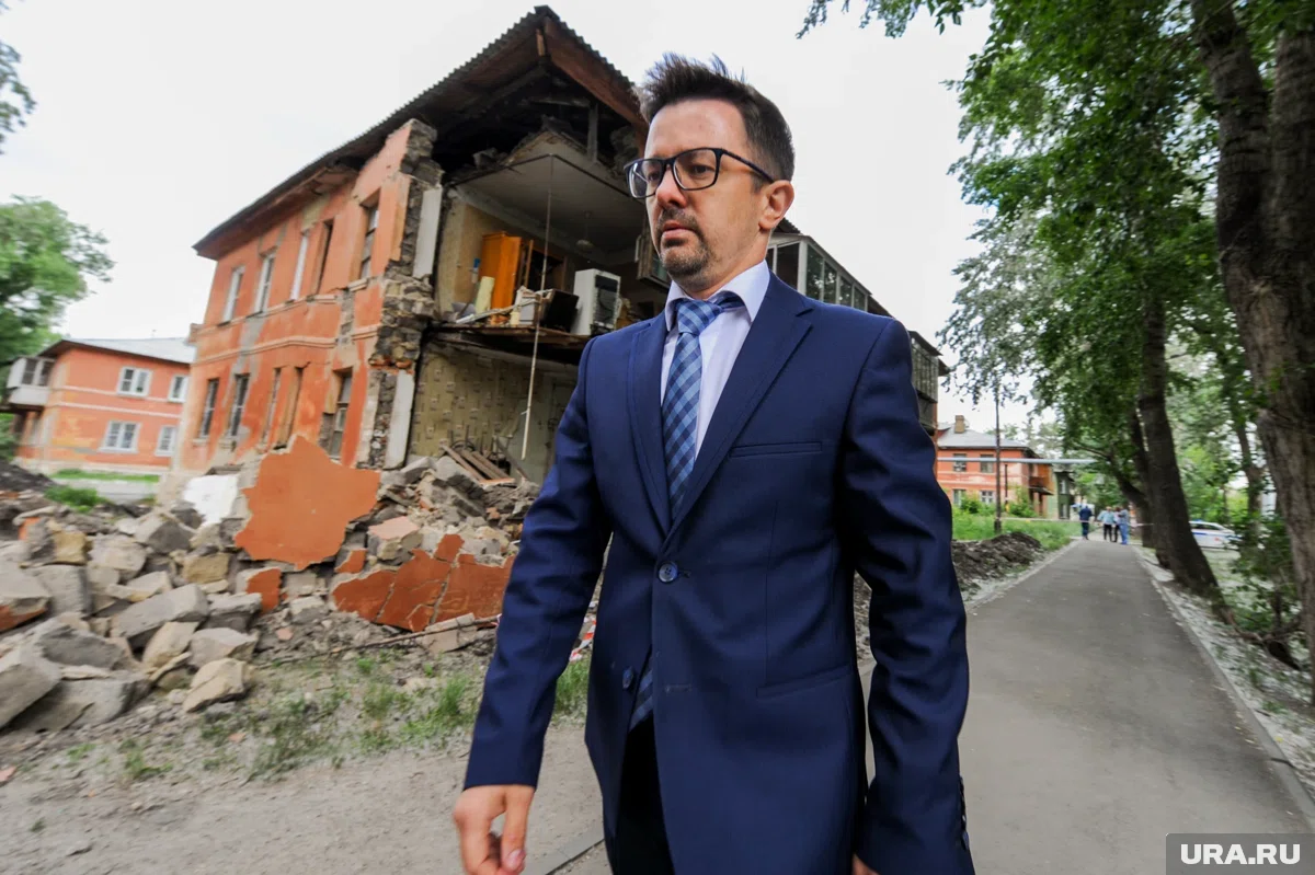 Против Тихоненко возбуждены дополнительные уголовные дела по двум статьям