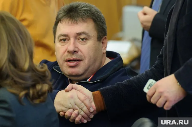 Как Найданов получил разрешение авторов сканвордов, остается загадкой