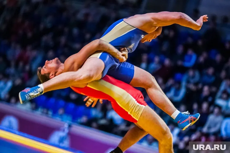 Российский борец принес сборной 17 медаль