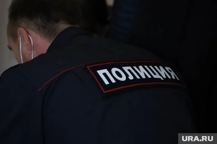 На месте работают сотрудники полиции