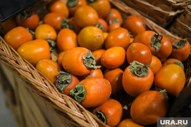 Самая дешевая хурма продается за 99,99 рубля