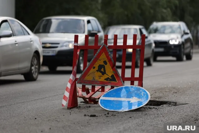 В Челябинске на месте аварии на улице Первой Пятилетки начались ремонтные работы
