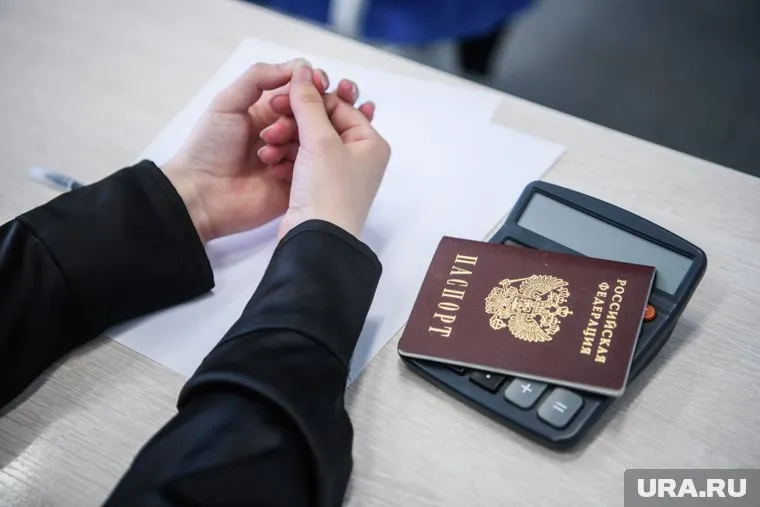 По словам абитуриентов МГУ, девушка решила подать документы в другой вуз