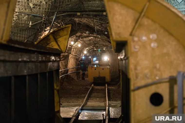 Очистку завалов приостановили из-за поступления грунтовых вод, заявили в оперативных службах