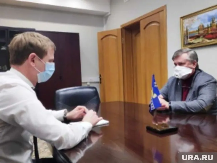 Строительство вокзала в Пурпе обсудили глава района Антон Колодин и депутат заксобрания ЯНАО Виктор Казарин