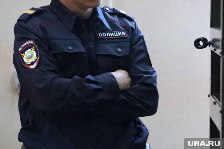 Полиция проводит проверку после нападения женщин