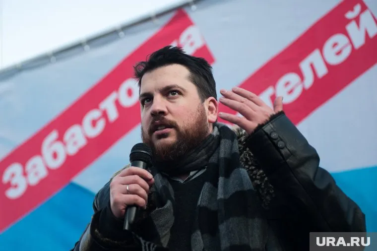 Леонид Волков призывал подростков к участию в протестных акциях, считают в СК