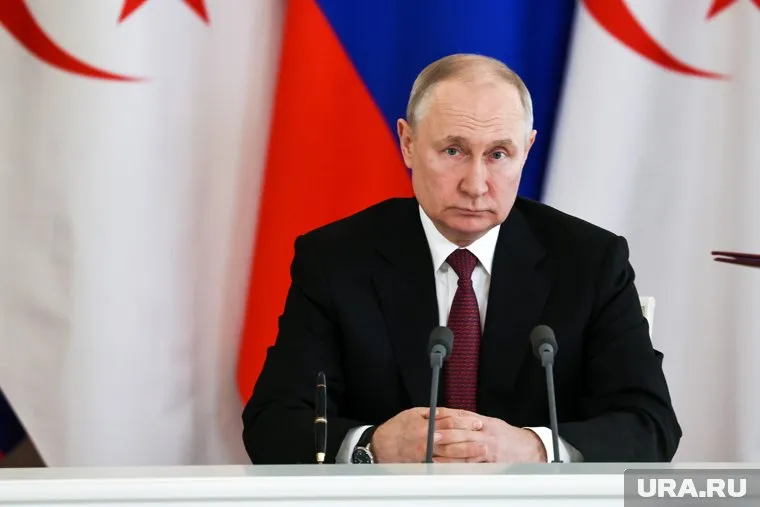 Президент РФ Владимир Путин укрепляет военное партнерство в Африке и усиливает влияние России в Лиге арабских стран