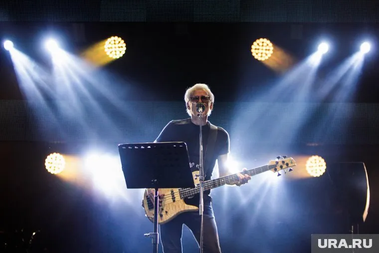 В 19:00 Александр Маршал выступит на центральной площади города