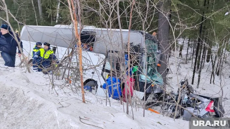 В аварии под Новоуральском погибли четыре человека