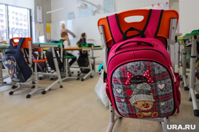 В Новом Уренгое эвакуированные школьники отправились по домам