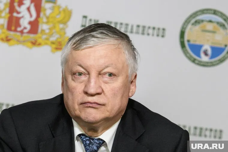 Анатолий Карпов не может расплатиться с долгами из-за смерти бизнес-партнера