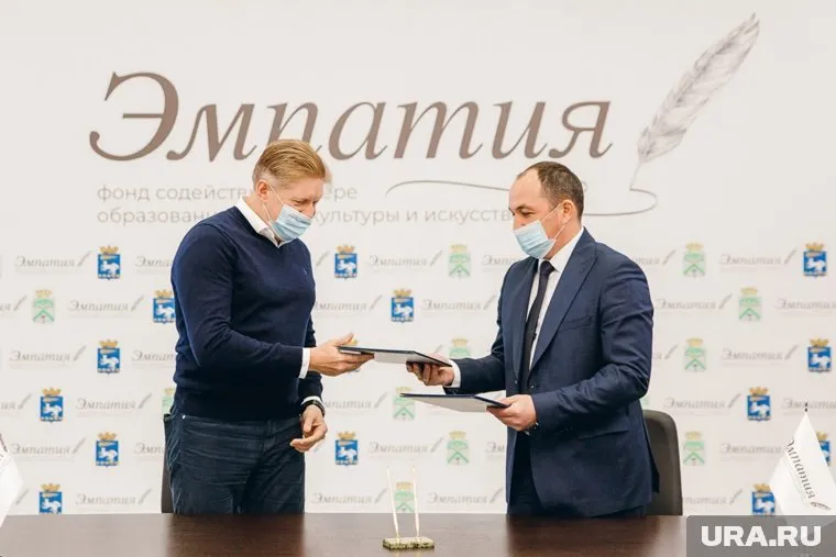 Михаил Шелков и Константин Носков подписали договор